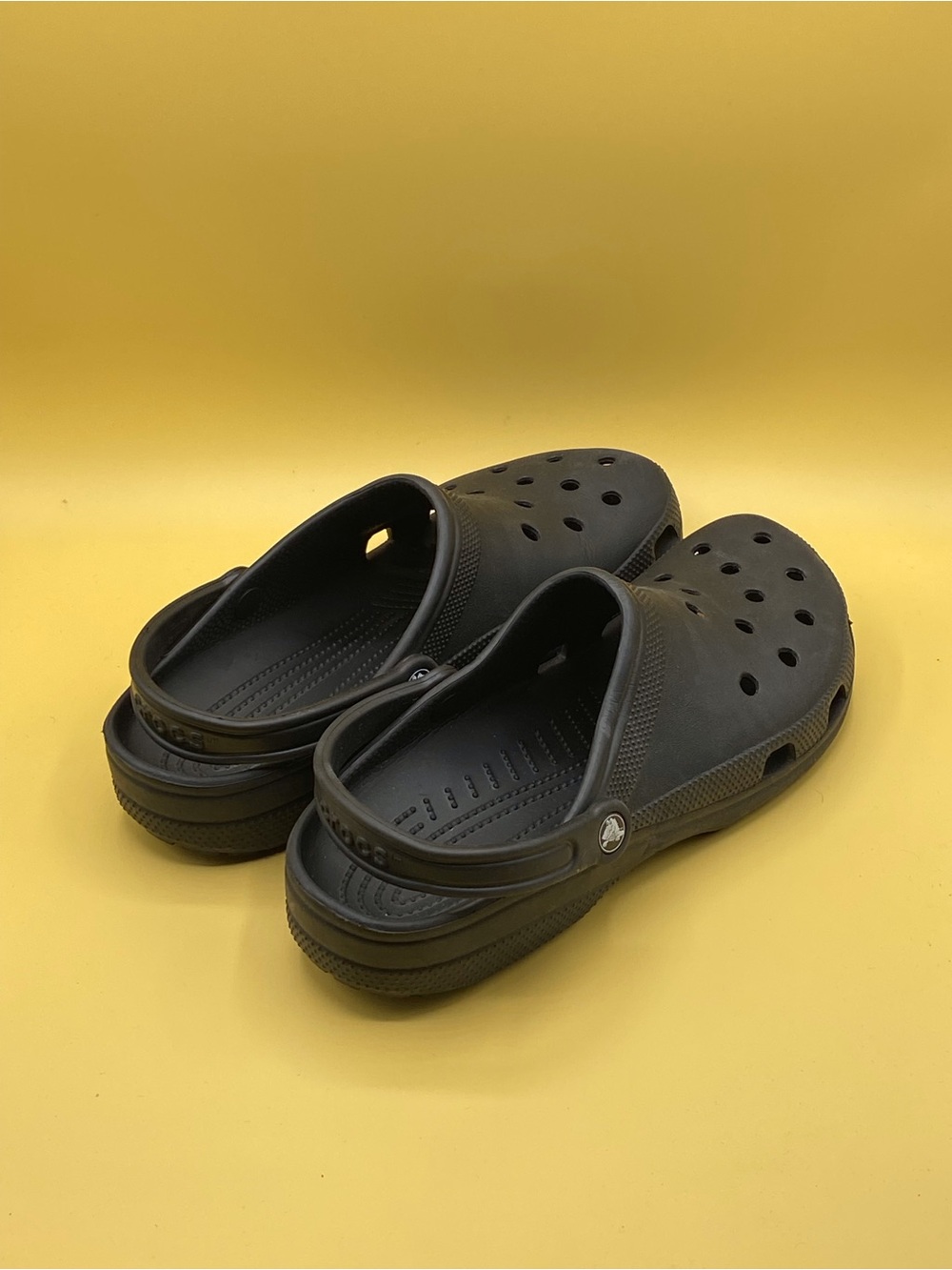 CROCS Classic Black Vented Clog - Picture 4 of 4